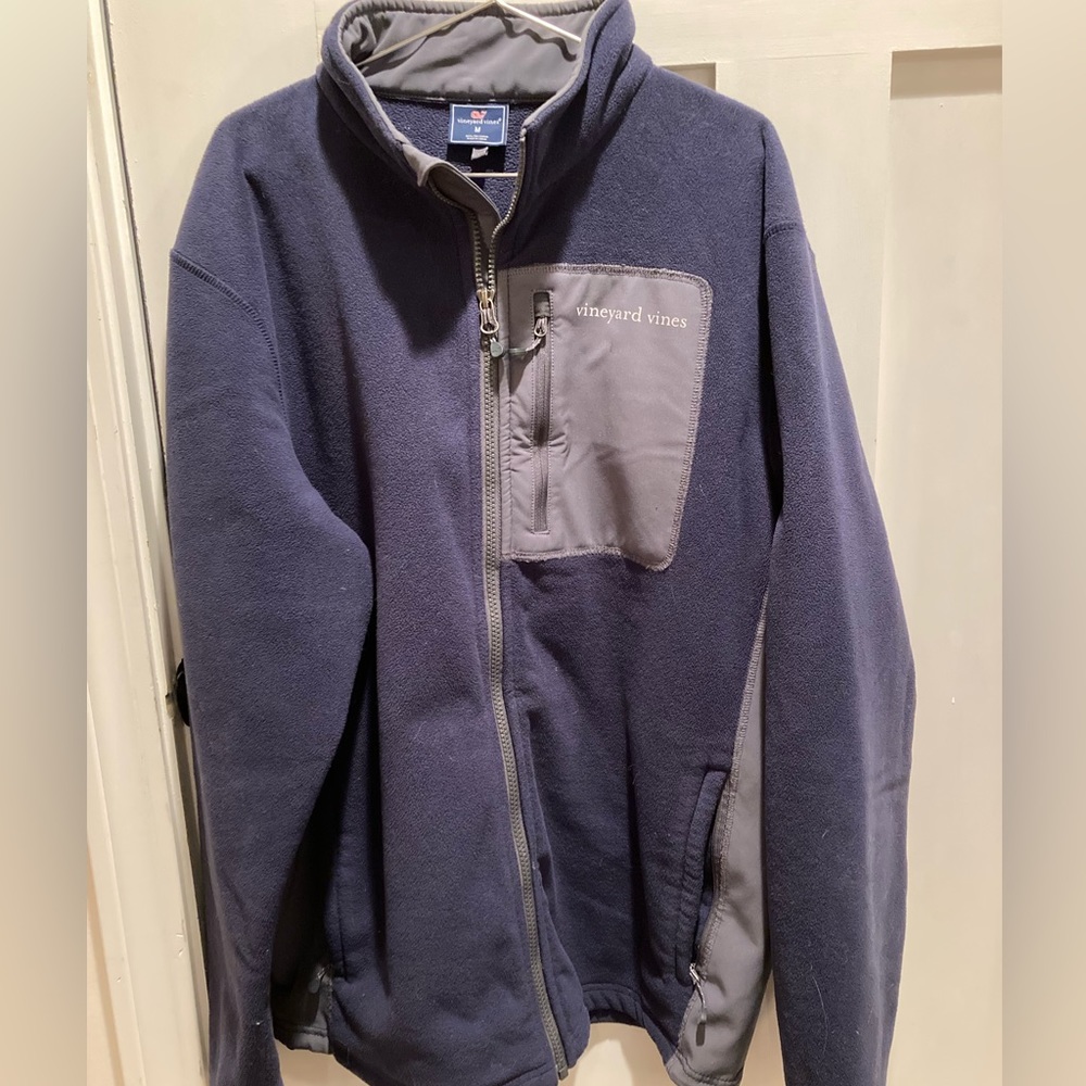 Men’s medium navy blue fleece Vineyard Vines full zip!